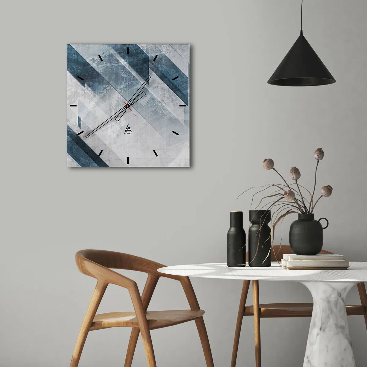 Väggklocka - Klocka på glas - Tredimensionell komposition – gråhetens rörelse - 30x30 cm