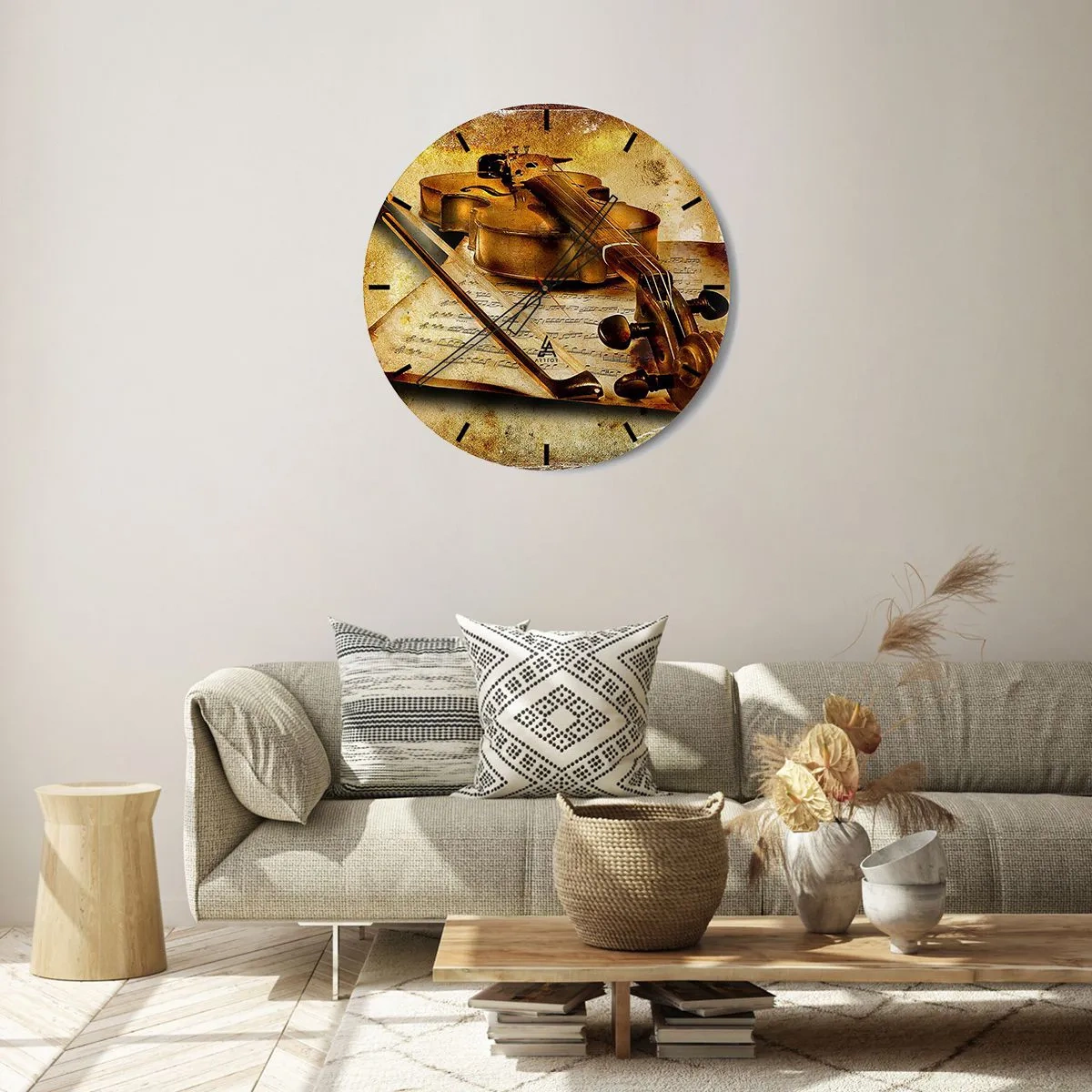 Väggklocka - Klocka på glas - Ett fiolmotiv med musiknoter på en guldfärgad bakgrund - 30x30cm - Violspelare sökes nu - Modern väggdekoration för vardagsrum, kök och sovrum ARTTOR