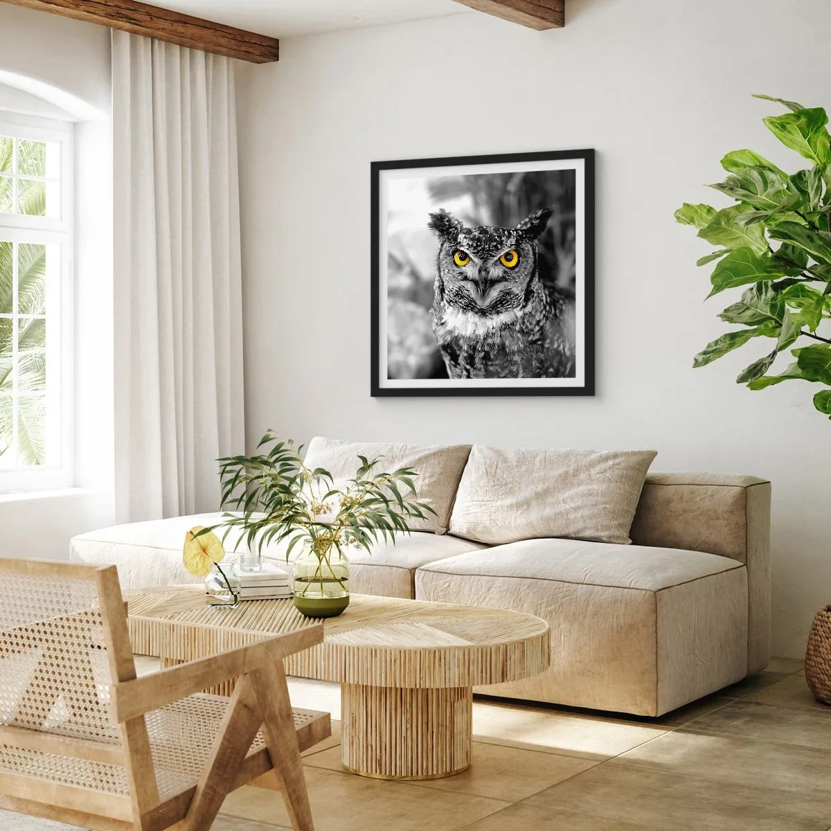 Affisch i svart ram - Inget kommer undan - 60x60 cm