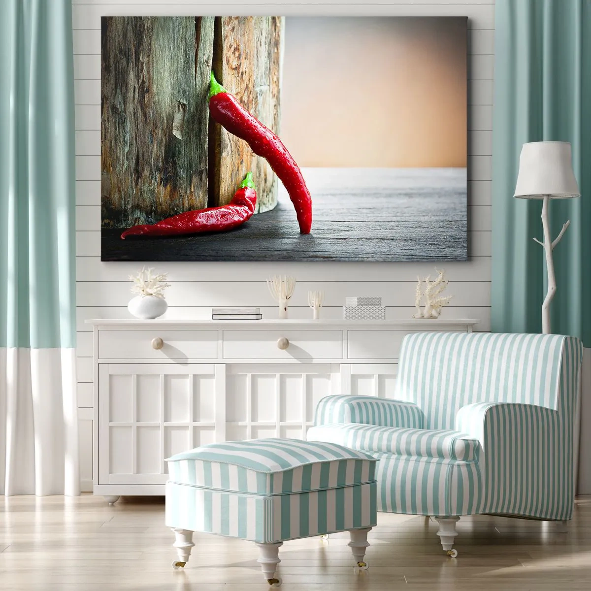 Canvastavla - Bild på duk - Två röda chilipeppar på en träbakgrund med en rustik accent - 70x50cm - Red hot chili peppers - Modern väggdekoration för vardagsrum och sovrum ARTTOR