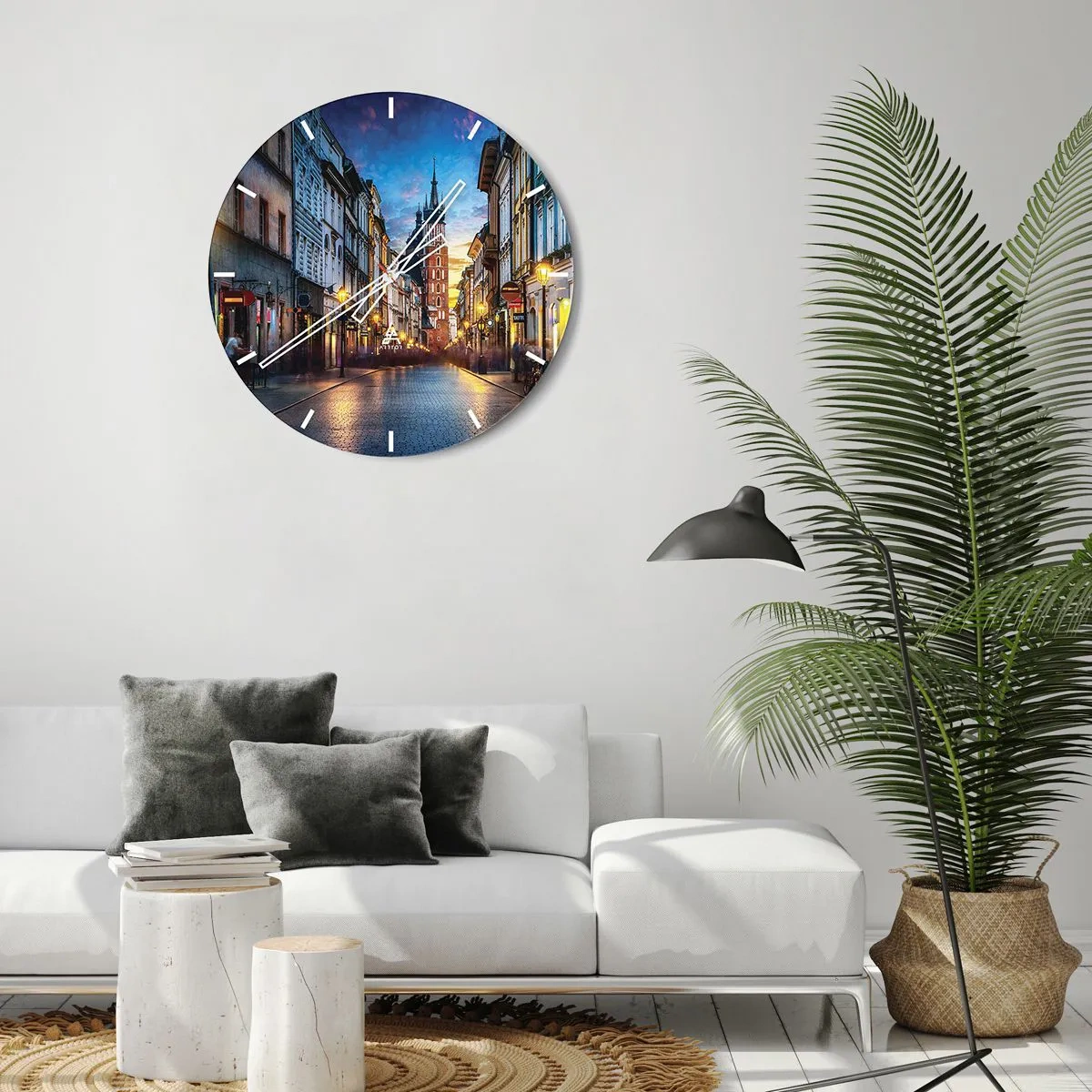 Väggklocka - Klocka på glas - En gata med utsikt över St. Mary's kyrka vid solnedgången - 30x30cm - Krakows charm - Modern väggdekoration för vardagsrum, kök och sovrum ARTTOR