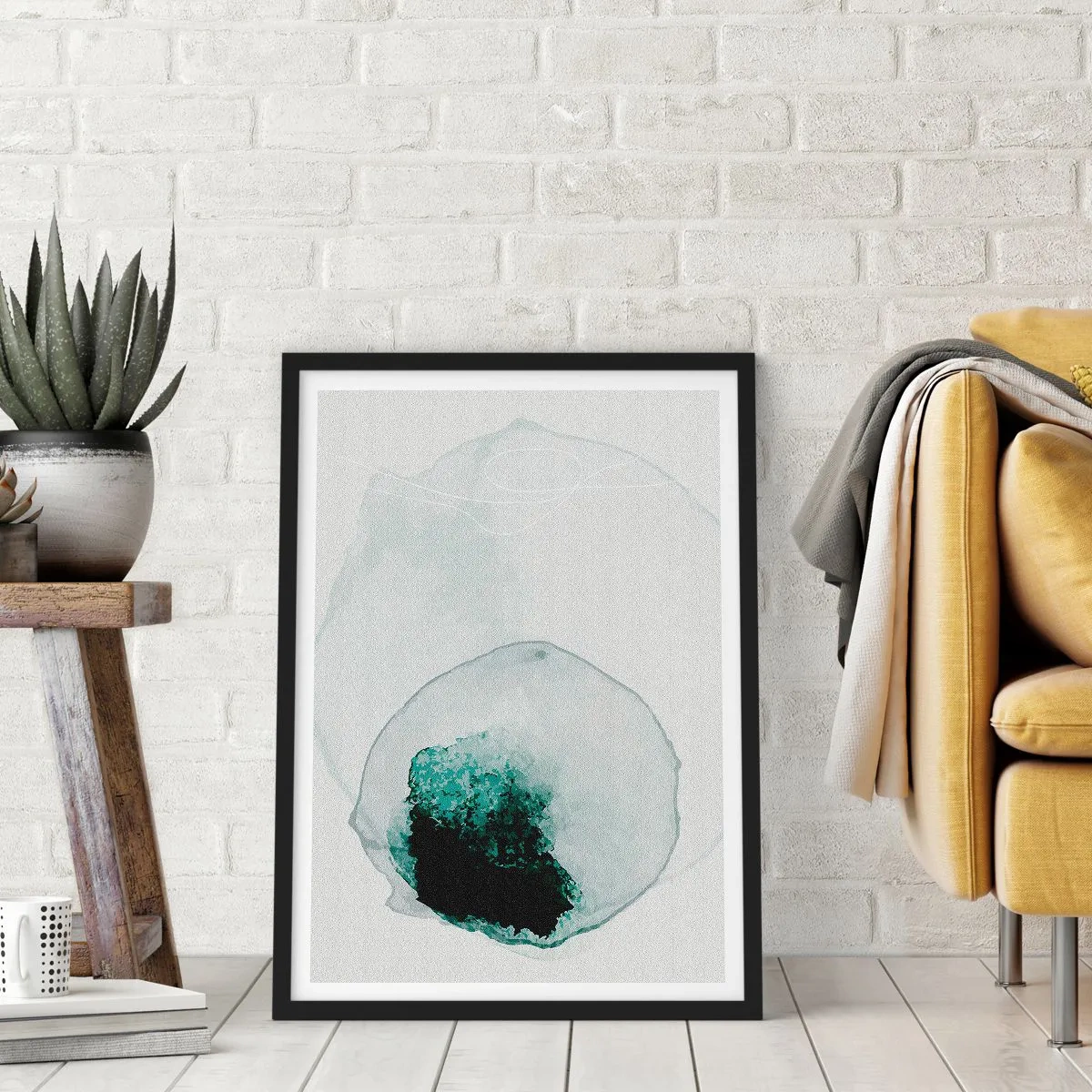 Affisch i svart ram - Abstrakt organisk form i nyanser av grönt - 50x70cm - I en droppe vatten - Modern väggdekoration för vardagsrum och sovrum ARTTOR