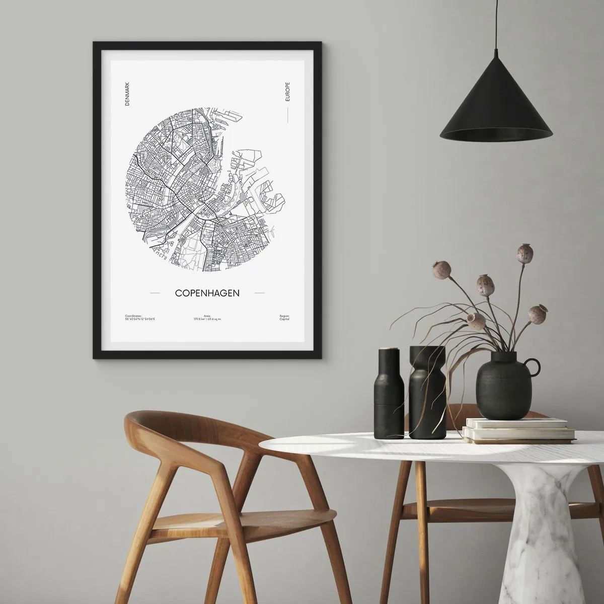 Affisch i svart ram - En minimalistisk karta över Köpenhamn i svartvitt. - 50x70cm - Köpenhamns anatomi - Modern väggdekoration för vardagsrum och sovrum ARTTOR