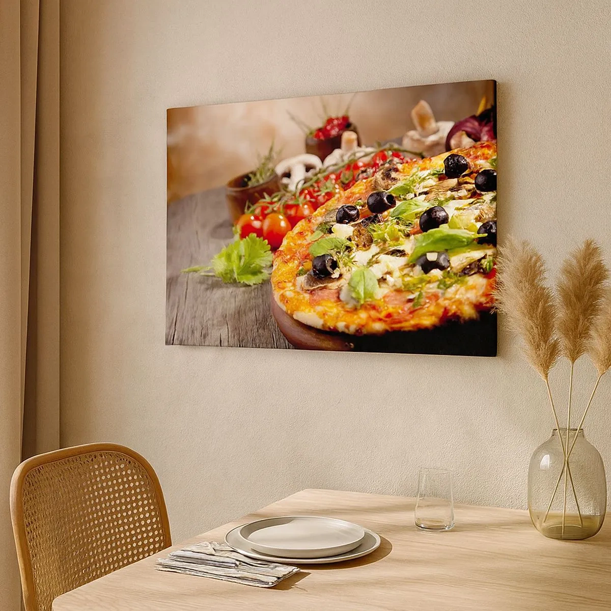 Canvastavla - Bild på duk - Pizza med oliver, basilika och färska ingredienser på en träbakgrund - 70x50cm - Ingredienser ur jorden - Modern väggdekoration för vardagsrum och sovrum ARTTOR