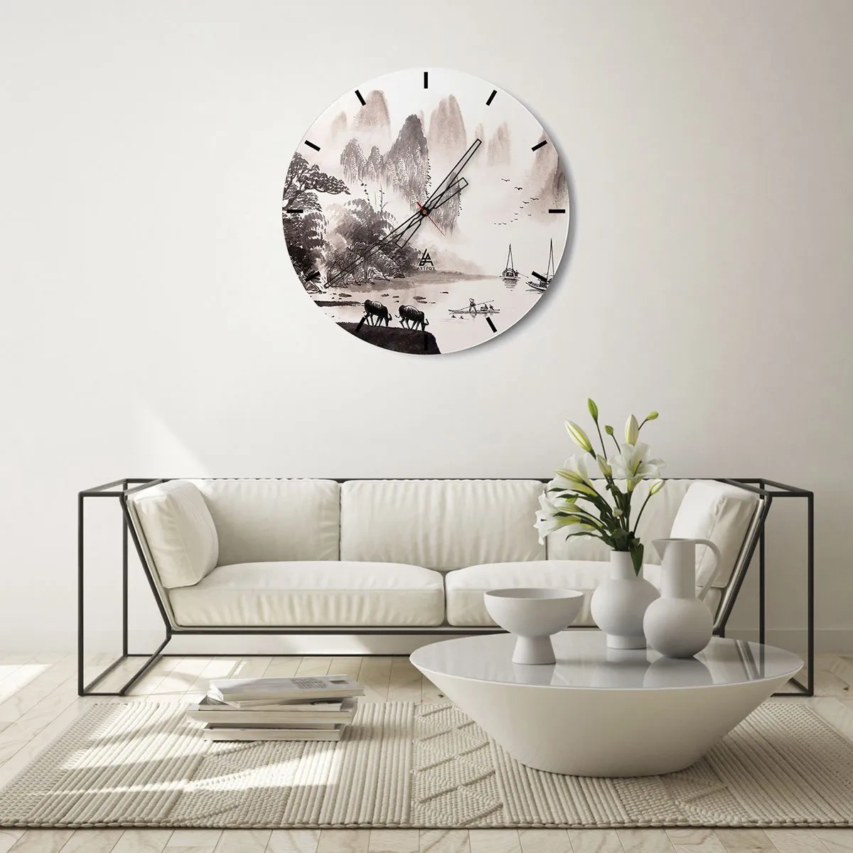 Väggklocka - Klocka på glas - Ett pittoreskt landskap med vatten, berg och båtar i svartvitt. - 30x30cm - Österns exotiska vardag - Modern väggdekoration för vardagsrum, kök och sovrum ARTTOR