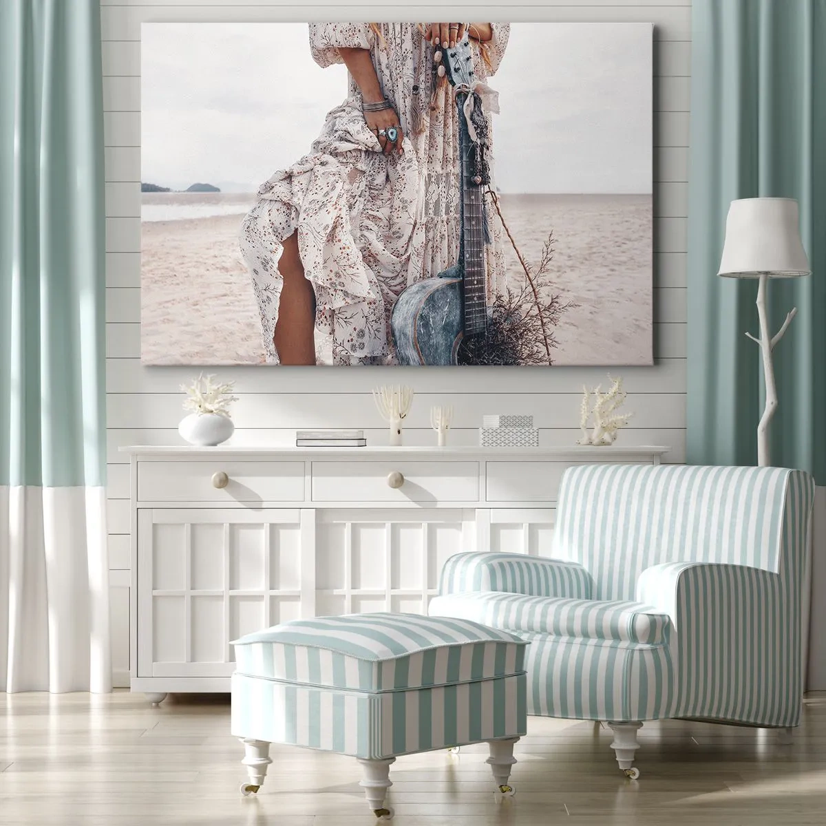 Canvastavla - Bild på duk - Boho stil kvinna med gitarr på stranden - 70x50cm - Flower power på väg - Modern väggdekoration för vardagsrum och sovrum ARTTOR