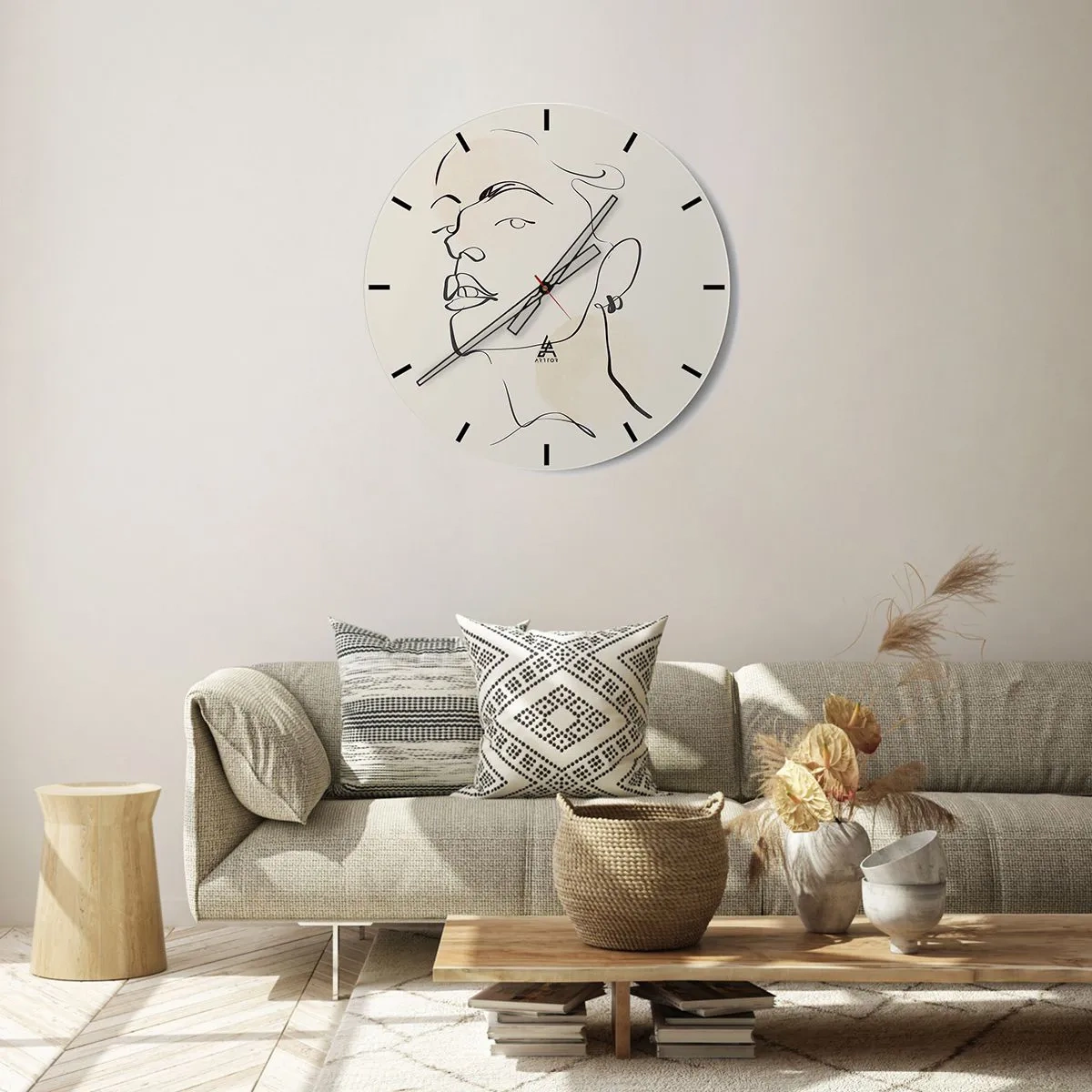 Väggklocka - Klocka på glas - En minimalistisk linje som skapar ett porträtt av en kvinna mot en ljus bakgrund - 30x30cm - Stolt blick - Modern väggdekoration för vardagsrum, kök och sovrum ARTTOR
