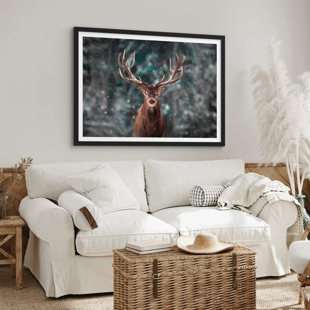 Affisch i svart ram - Krönt skogens kung - 91x61 cm