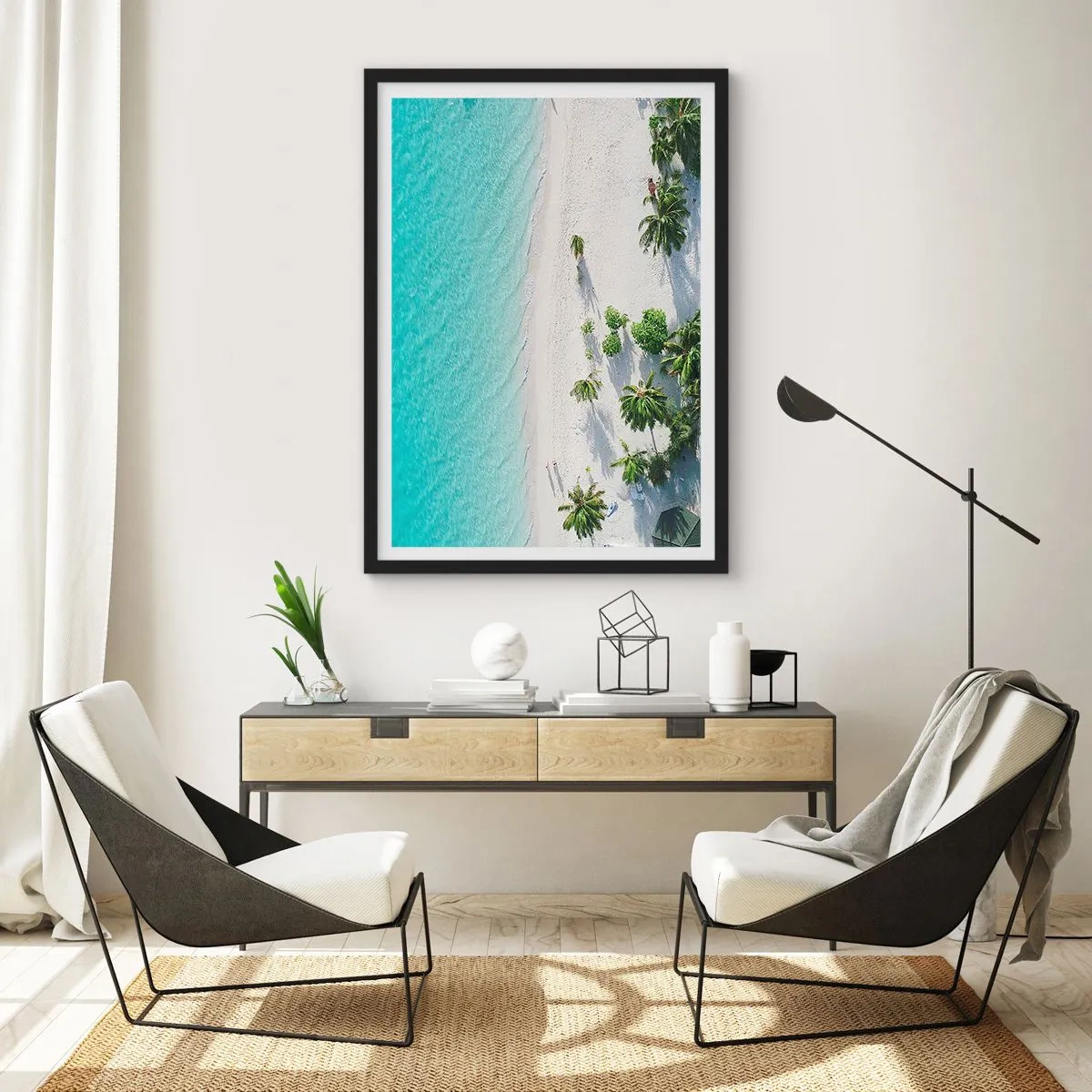 Affisch i svart ram - Flygfoto över en tropisk strand med palmer och blått hav - 50x70cm - Semester i paradiset - Modern väggdekoration för vardagsrum och sovrum ARTTOR