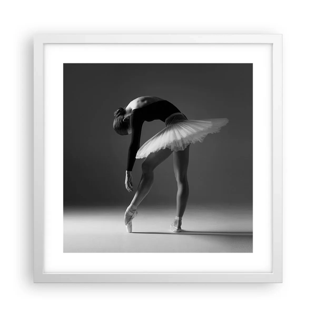 Affisch i vit ram - Bella ballerina - 40x40 cm