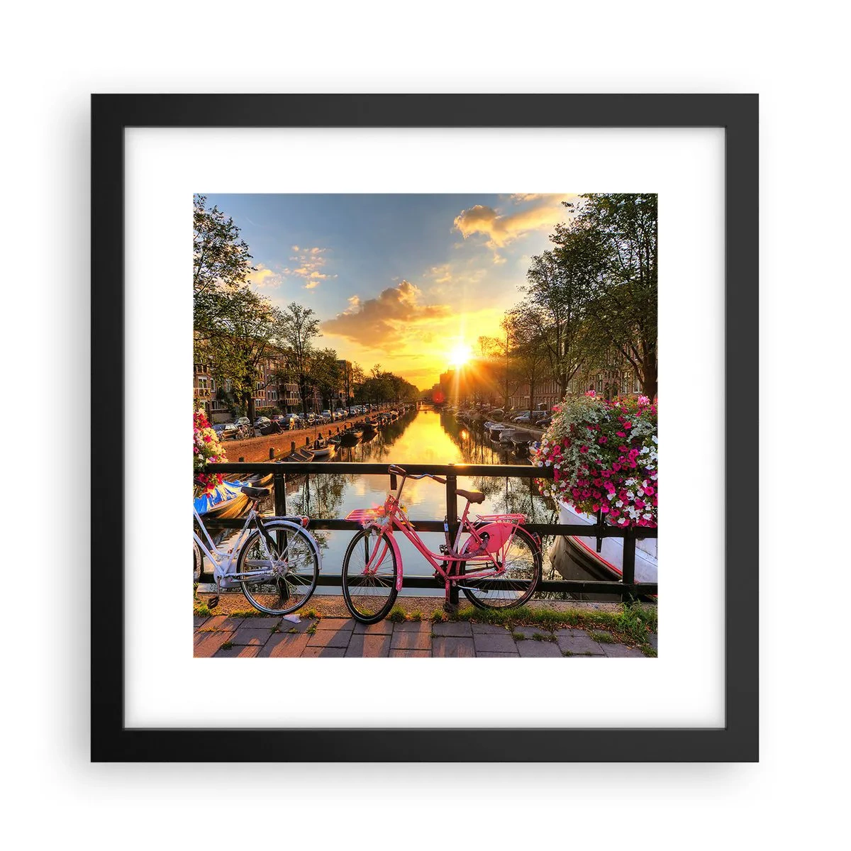 Affisch i svart ram - Vårmorgon i Amsterdam - 30x30 cm