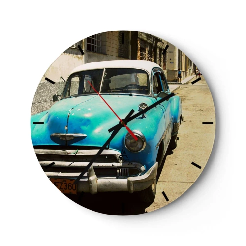 Väggklocka - Klocka på glas - Blå klassisk bil på gatan, vintagestil - 30x30cm - Evviva Cuba! - Modern väggdekoration för vardagsrum, kök och sovrum ARTTOR