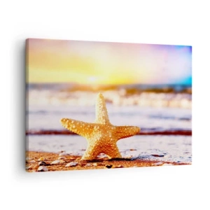 Canvastavla - Bild på duk - En sjöstjärna på en sandstrand i skenet av den nedgående solen - 70x50cm - Havsgåva - Modern väggdekoration för vardagsrum och sovrum ARTTOR