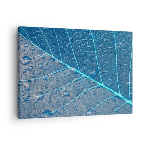Canvastavla - Bild på duk - Ett löv i nyanser av blått med vattendroppar - 70x50cm - Livet i det blåa - Modern väggdekoration för vardagsrum och sovrum ARTTOR
