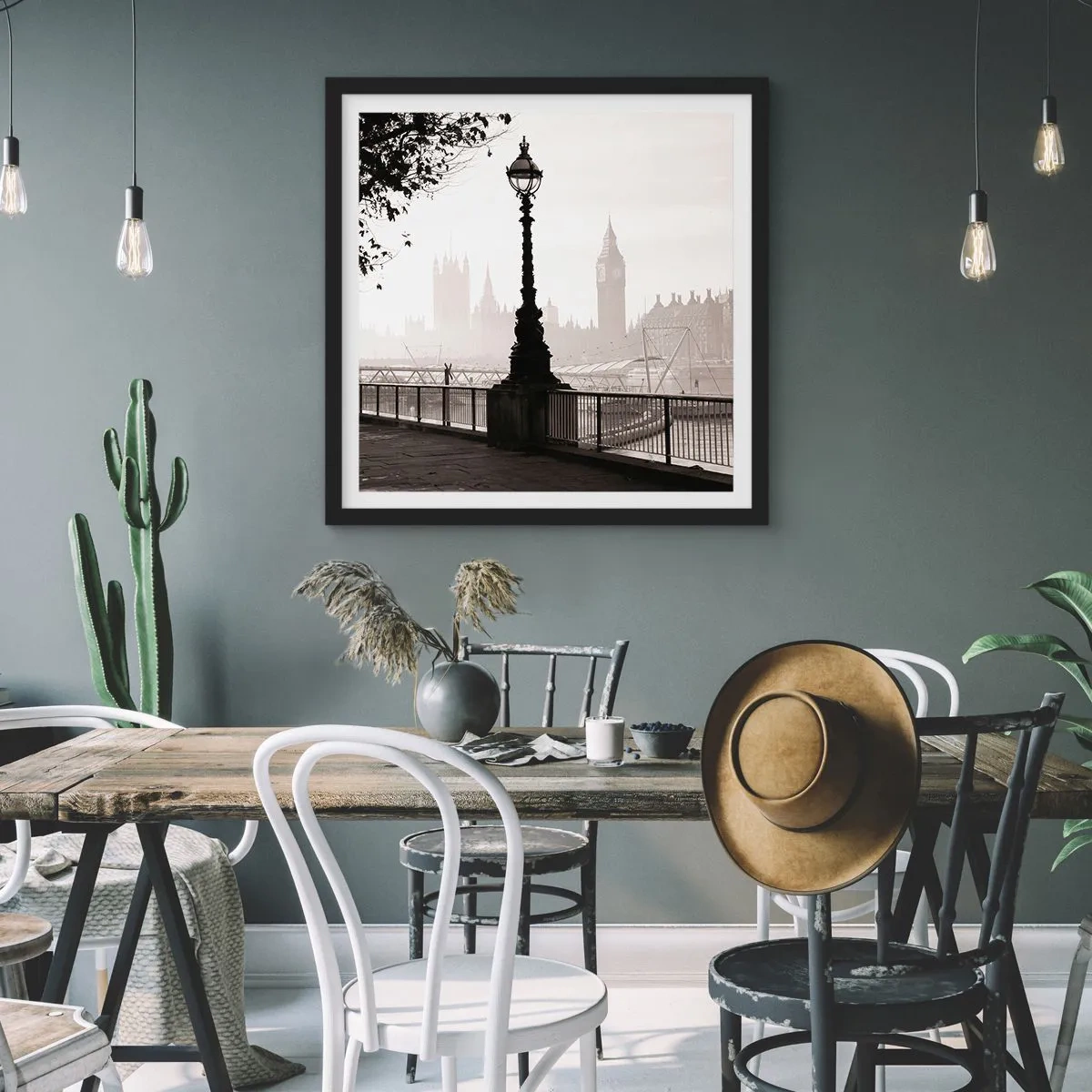 Affisch i svart ram - Morgon i London - 60x60 cm
