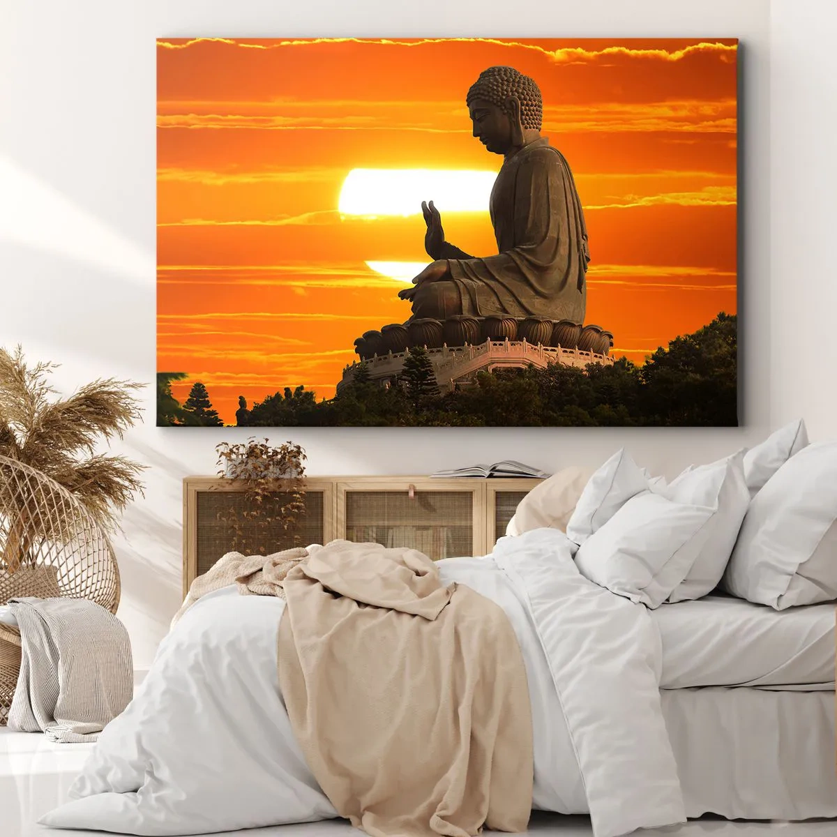 Canvastavla - Bild på duk - En buddhistisk staty mot bakgrund av en orange solnedgång - 70x50cm - Utan rädsla för världen - Modern väggdekoration för vardagsrum och sovrum ARTTOR