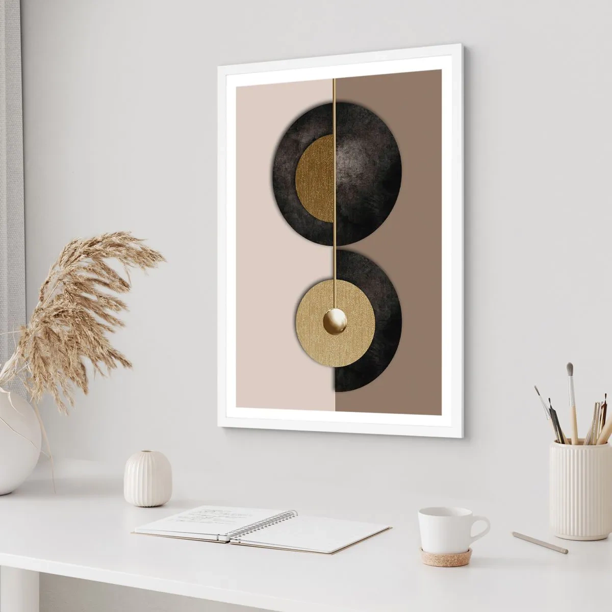 Affisch i vit ram - Variationer runt en cirkel - 30x40 cm
