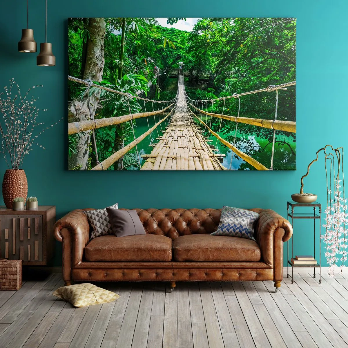 Canvastavla - Bild på duk - En hängande bambubro omgiven av grönska - 70x50cm - Apbro över grönskan - Modern väggdekoration för vardagsrum och sovrum ARTTOR