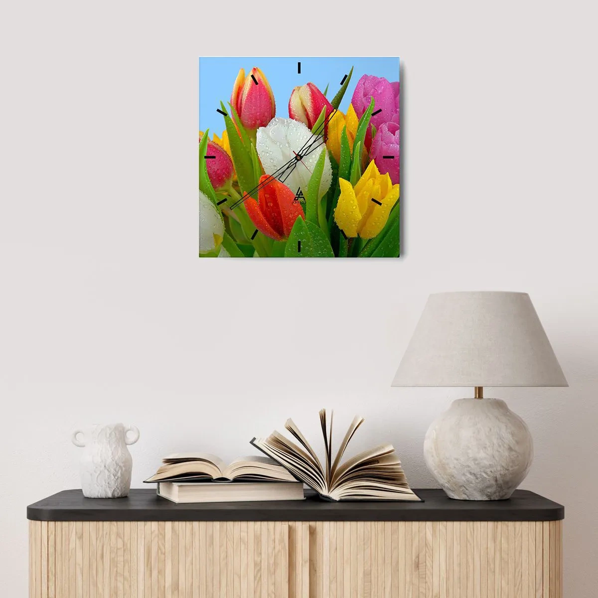 Väggklocka - Klocka på glas - blommig regnbåge i daggdroppar - 40x40 cm