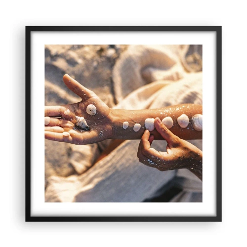 Affisch i svart ram - Skönhet inom handens räckvidd - 50x50 cm