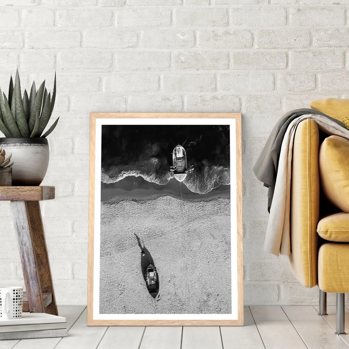 Affisch i ram av ljusek - Fortfarande på stranden... - 70x100 cm