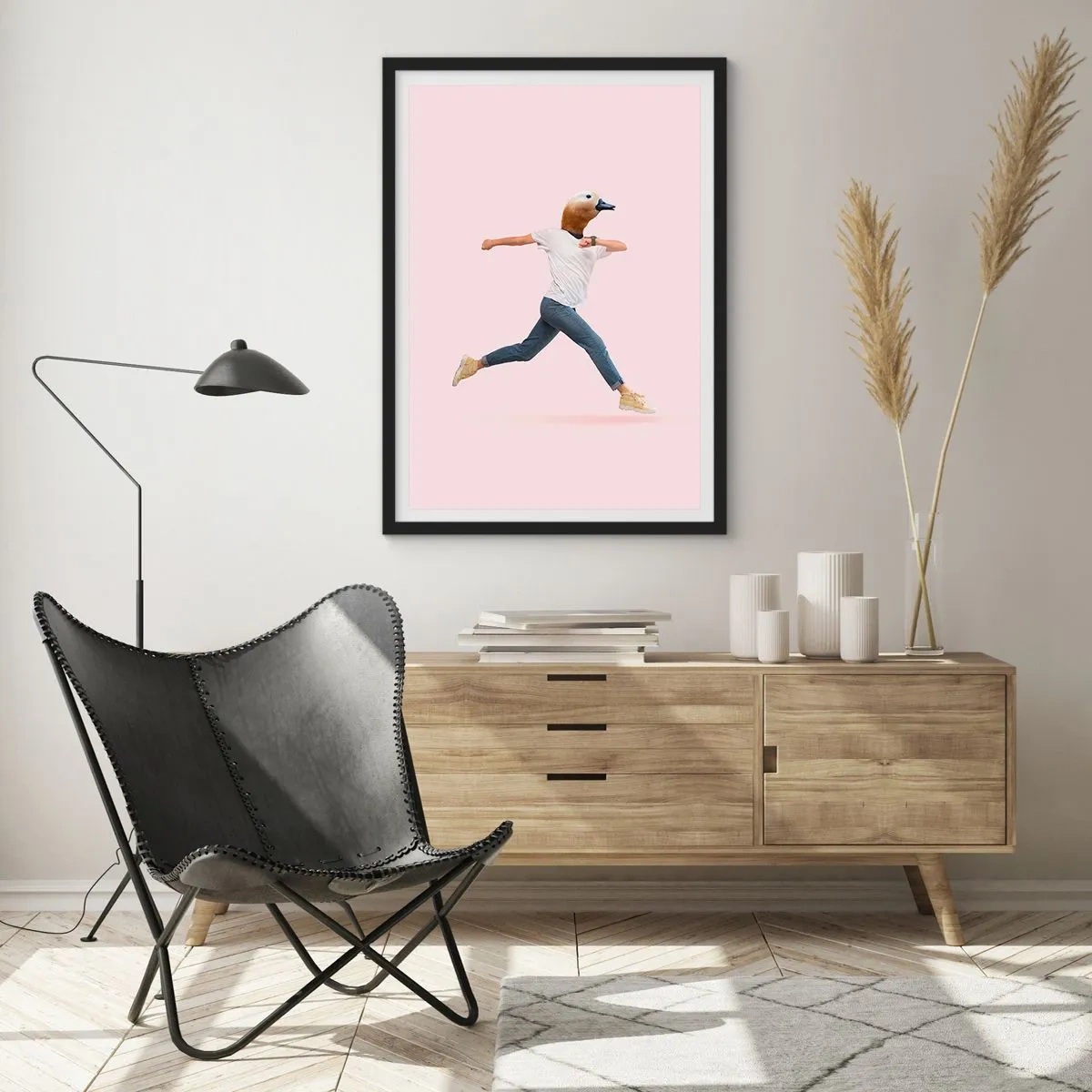 Affisch i svart ram - En nypa absurd - 61x91 cm