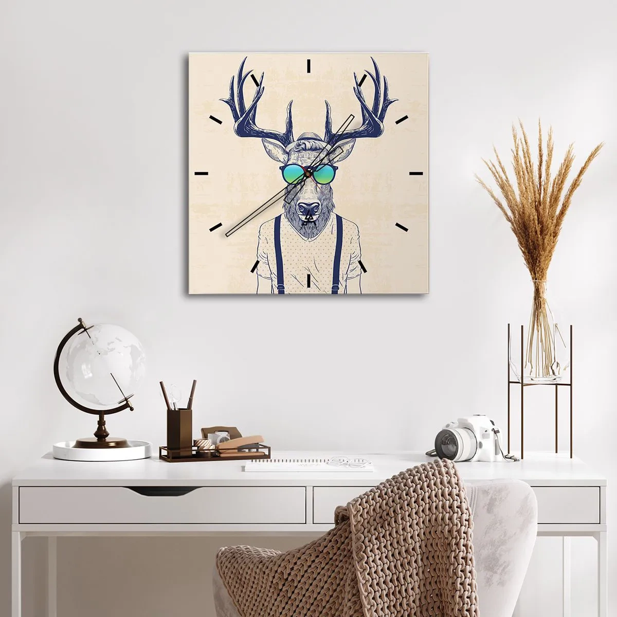 Väggklocka - Klocka på glas - Och vem väntade du på? - 40x40 cm