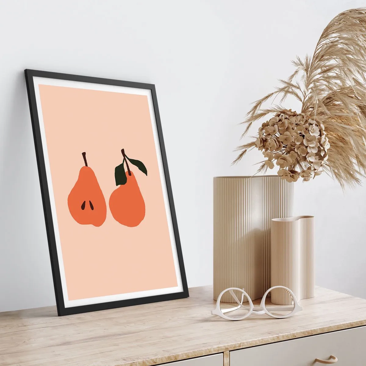 Affisch i svart ram - En minimalistisk illustration av två päron mot en beige bakgrund. - 50x70cm - Bara sötma - Modern väggdekoration för vardagsrum och sovrum ARTTOR
