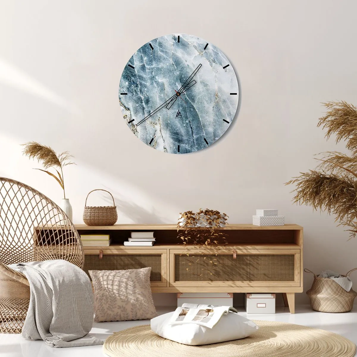 Väggklocka - Klocka på glas - Marmorstruktur i nyanser av blått och grått med fina guldfärgade accenter - 30x30cm - Isvärld - Modern väggdekoration för vardagsrum, kök och sovrum ARTTOR