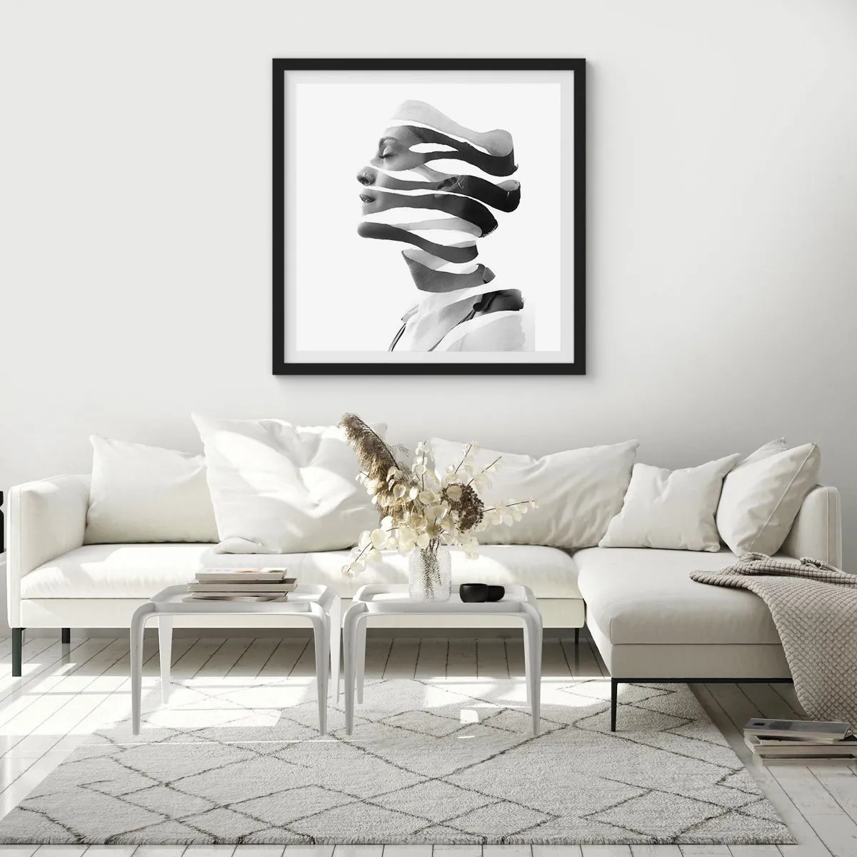 Affisch i svart ram - Surrealistisk porträtt - 60x60 cm