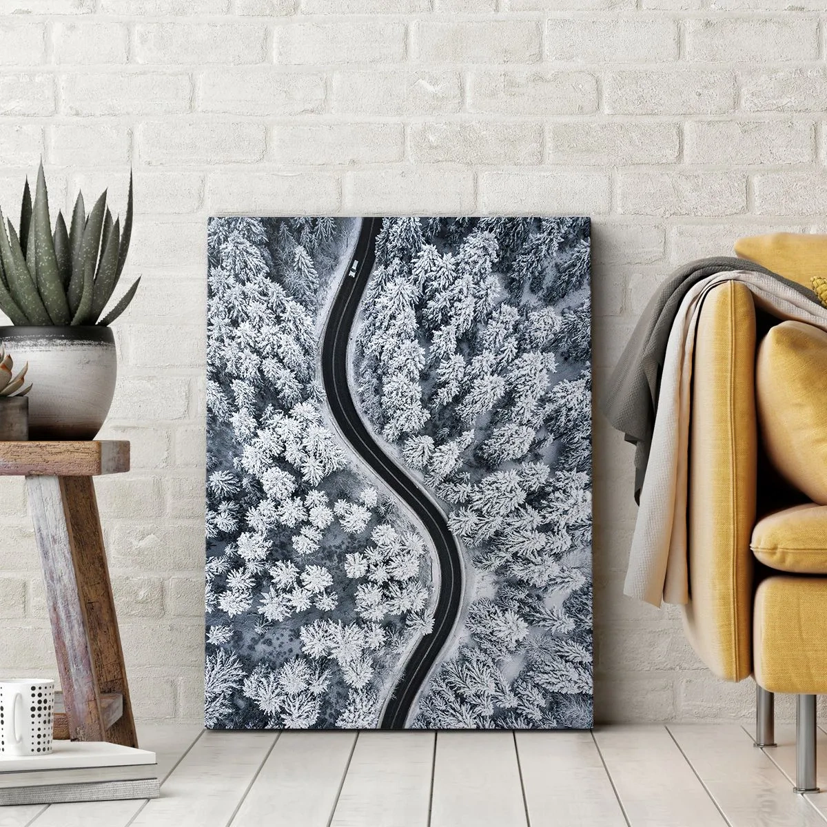 Canvastavla - Bild på duk - Genom vinterskogen - 45x80 cm