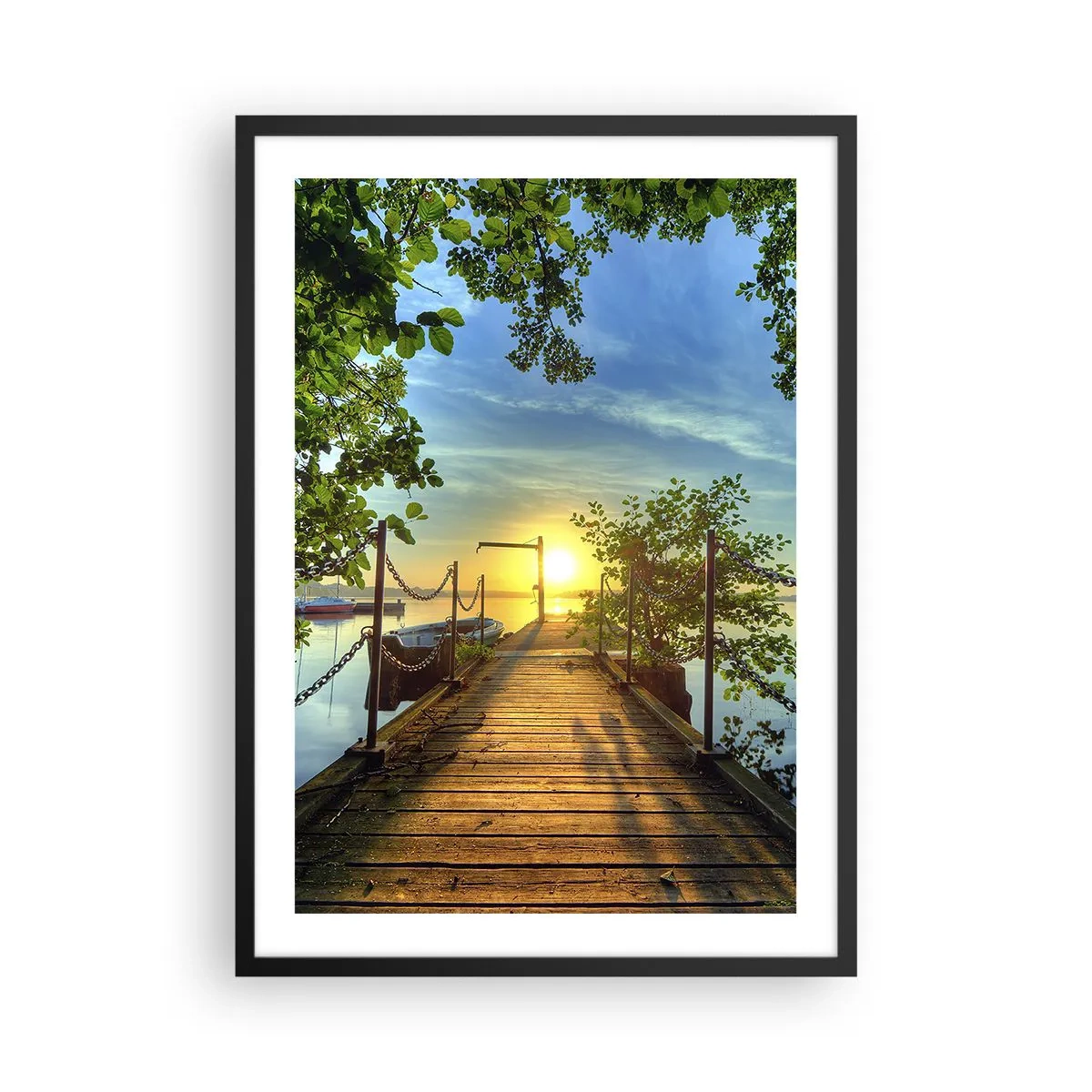 Affisch i svart ram - Träbrygga över sjön vid solnedgången - 50x70cm - Solnedgång vid vatten - Modern väggdekoration för vardagsrum och sovrum ARTTOR