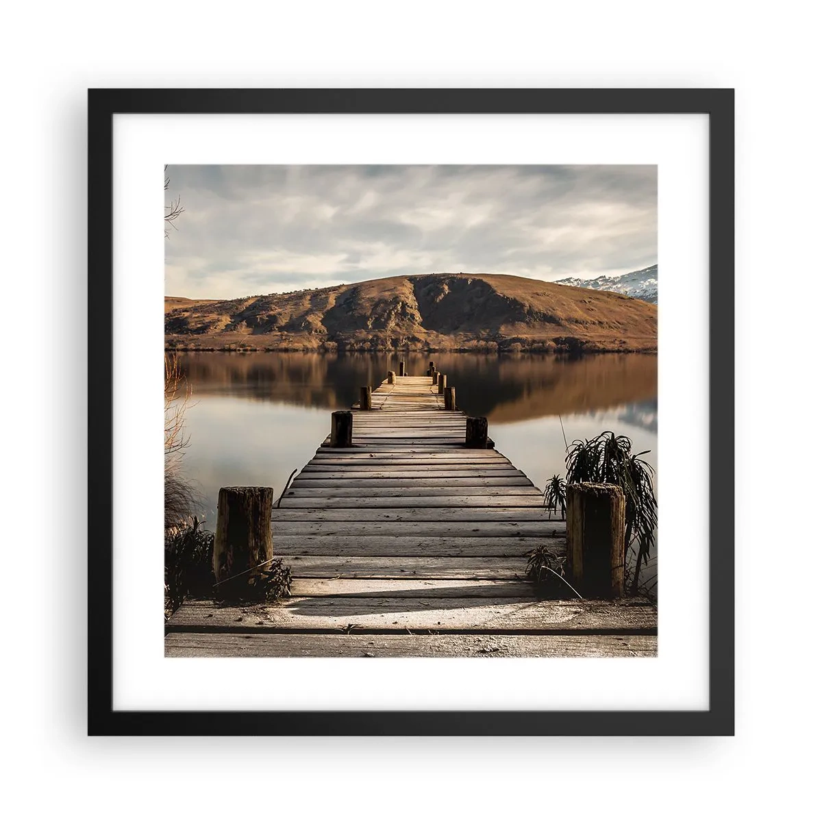 Affisch i svart ram - Ett landskap i tystnad - 40x40 cm