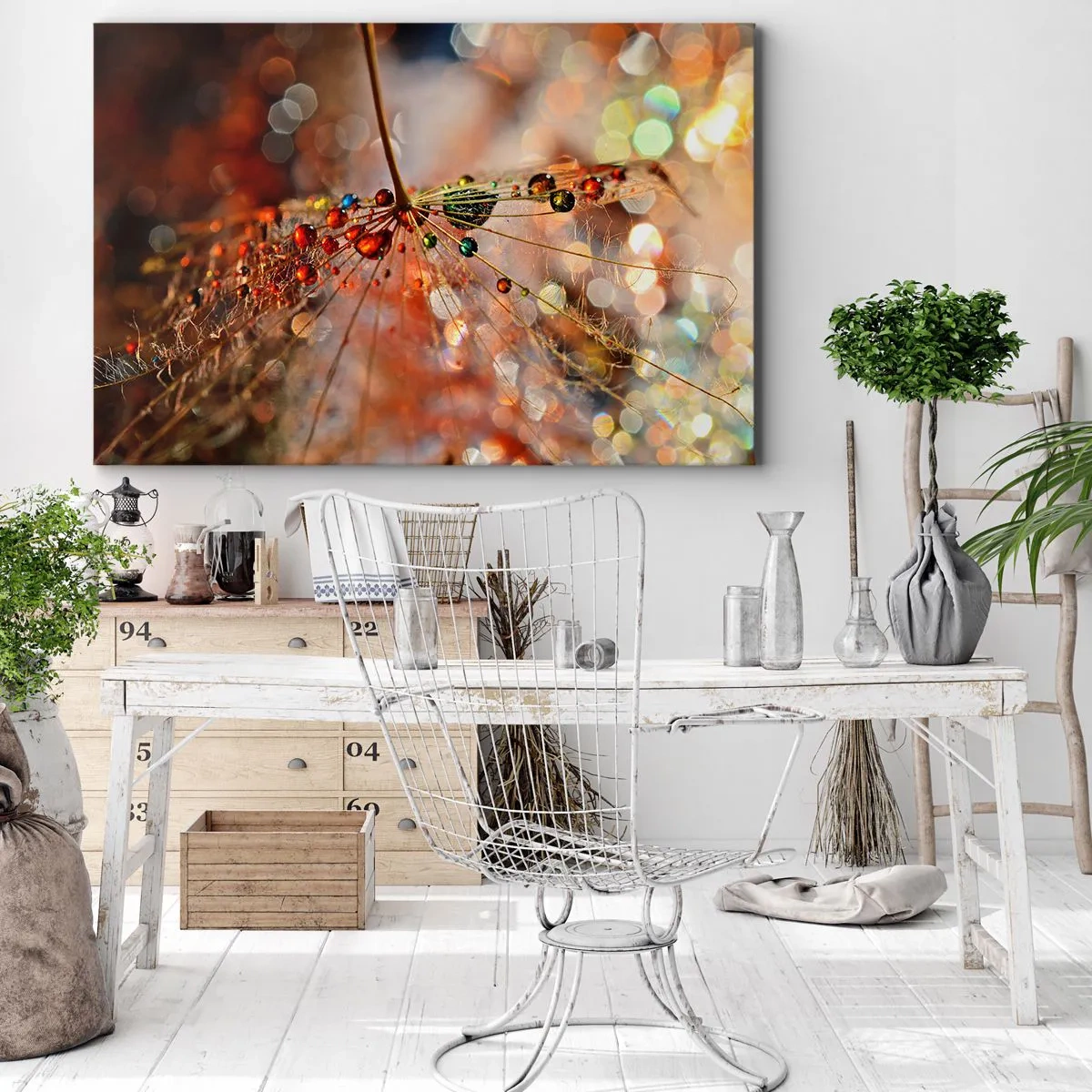 Canvastavla - Bild på duk - Makrofotografi av en vattendroppe på en ömtålig växt - 70x50cm - Trädda på spindelnät - Modern väggdekoration för vardagsrum och sovrum ARTTOR