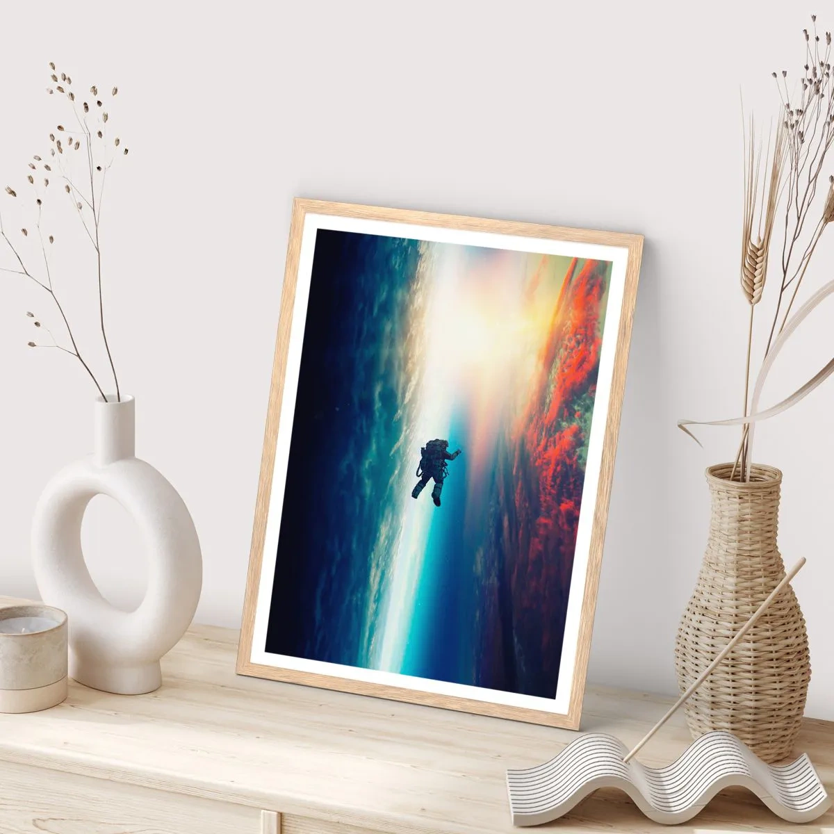 Affisch i ram av ljusek - Stå emot universumet - 70x100 cm