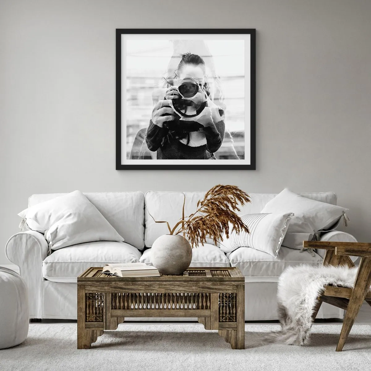 Affisch i svart ram - Skapare och material - 60x60 cm