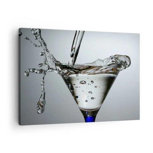 Canvastavla - Bild på duk - Martiniglas med dynamiskt vattenstänk mot en ljus bakgrund. - 70x50cm - Vid glasets kant - Modern väggdekoration för vardagsrum och sovrum ARTTOR