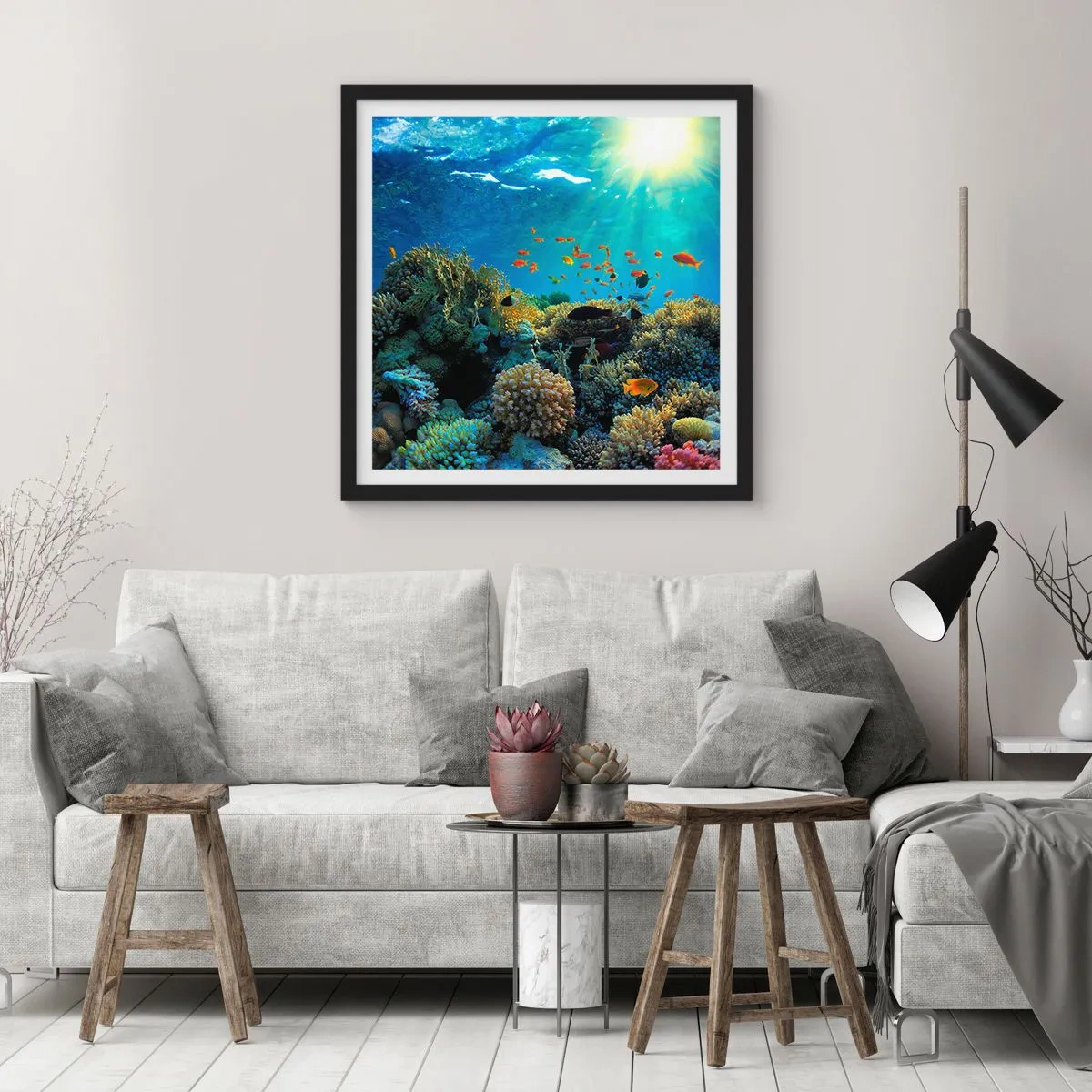 Affisch i svart ram - Undervatenskatter - 40x40 cm