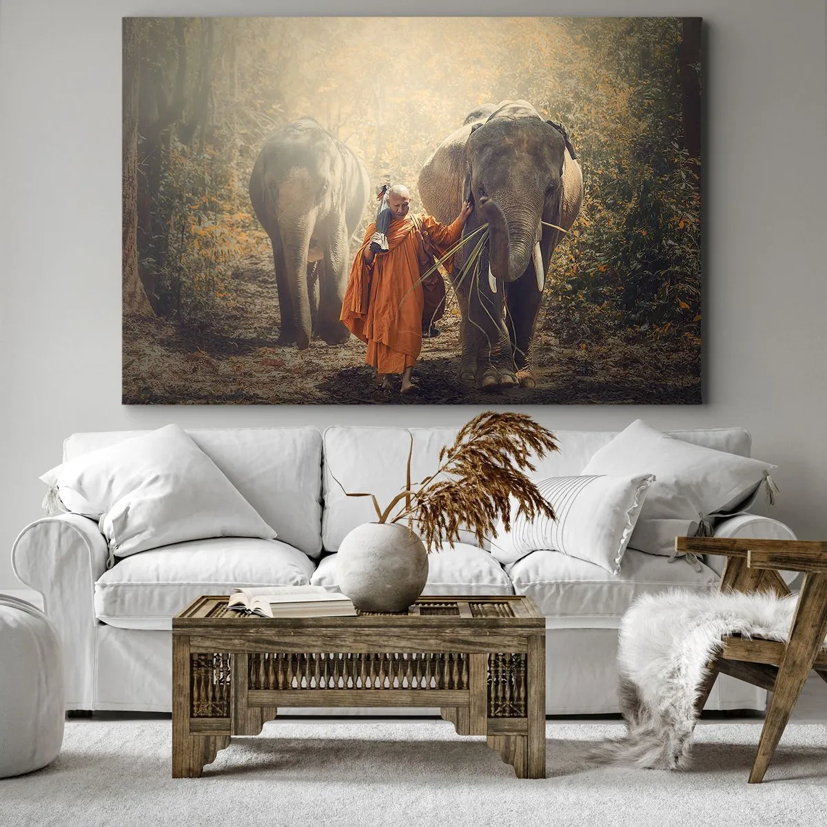 Canvastavla - Bild på duk - En munk i en orange mantel leder en elefant i skogen. - 70x50cm - Full förståelse - Modern väggdekoration för vardagsrum och sovrum ARTTOR
