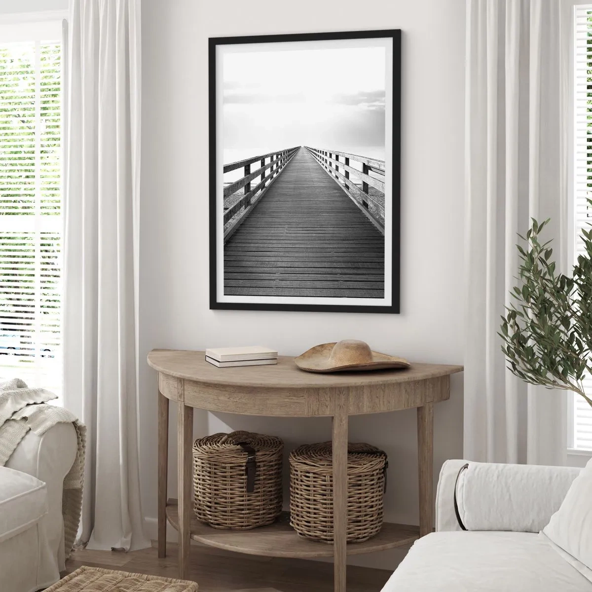 Affisch i svart ram - En svartvit bro som leder till oändligheten - 50x70cm - Ut i det oändliga... - Modern väggdekoration för vardagsrum och sovrum ARTTOR