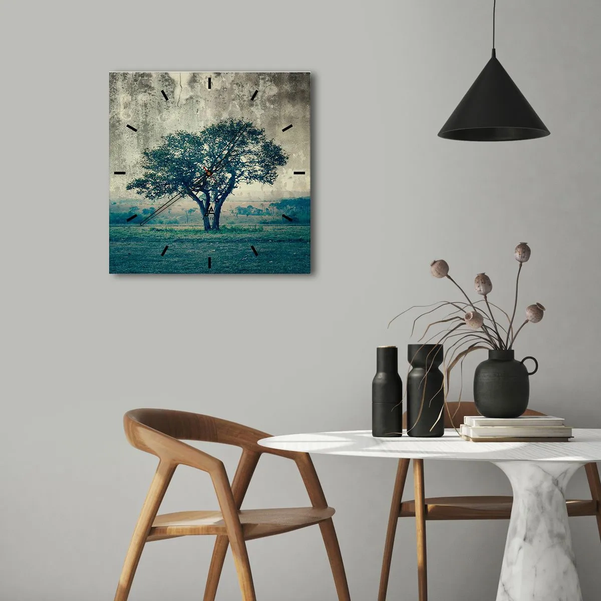 Väggklocka - Klocka på glas - Äppelträd på blå betesmark? - 40x40 cm