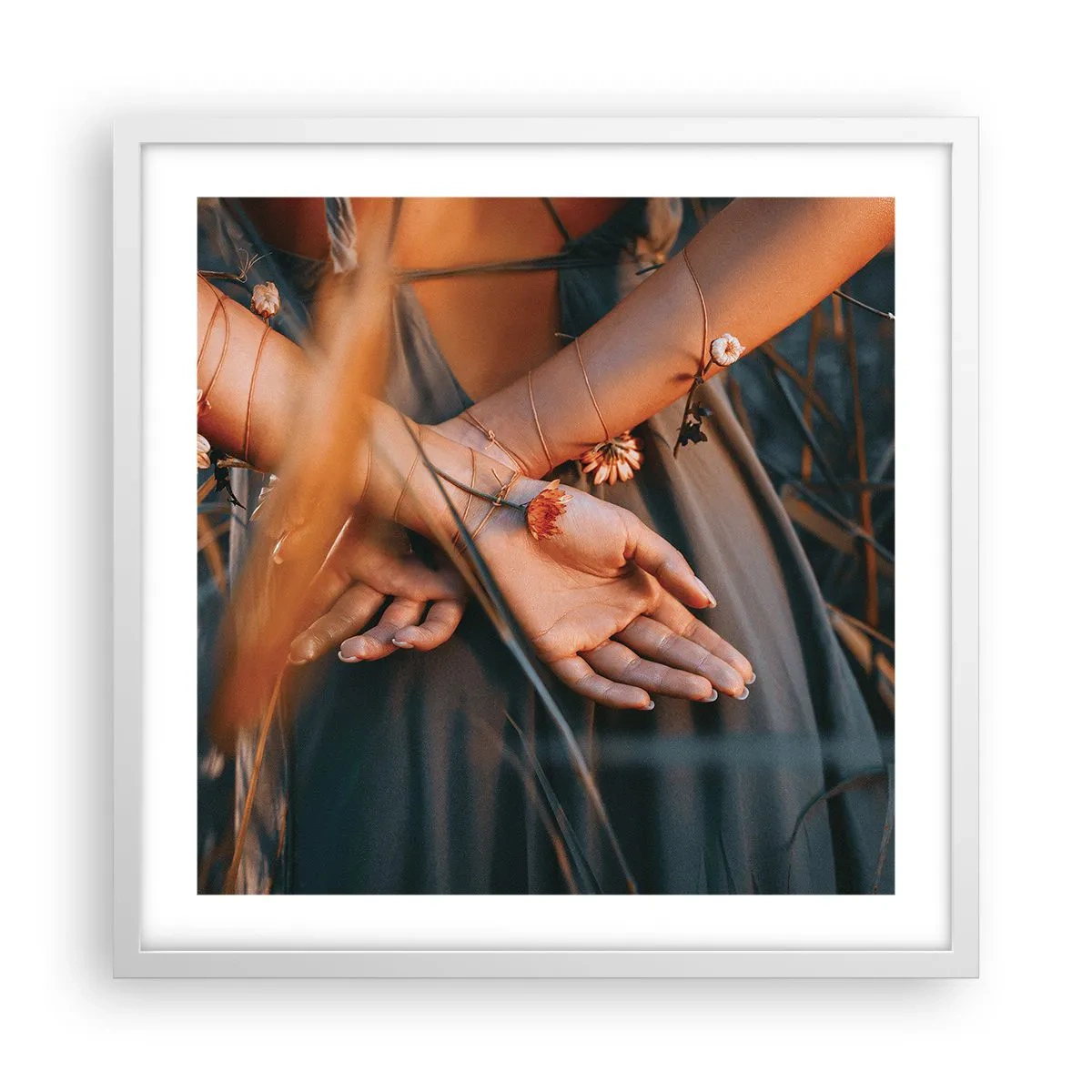 Affisch i vit ram - Bunden till naturen - 50x50 cm