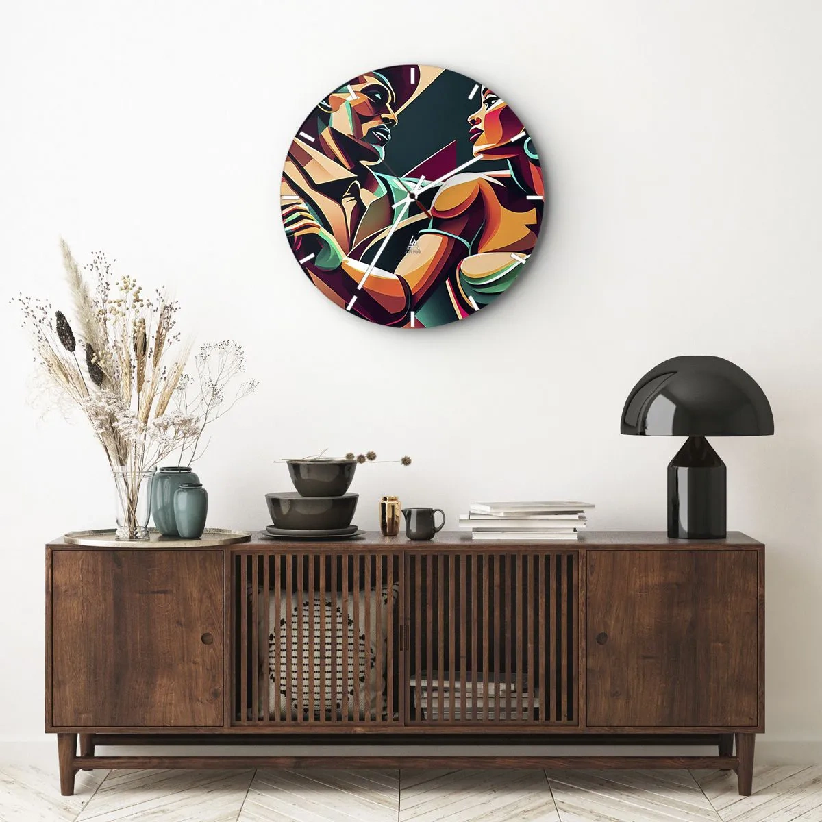 Väggklocka - Klocka på glas - Ett stiliserat dansande par avbildat i intensiva färger. - 30x30cm - I hjärtats rytm - Modern väggdekoration för vardagsrum, kök och sovrum ARTTOR