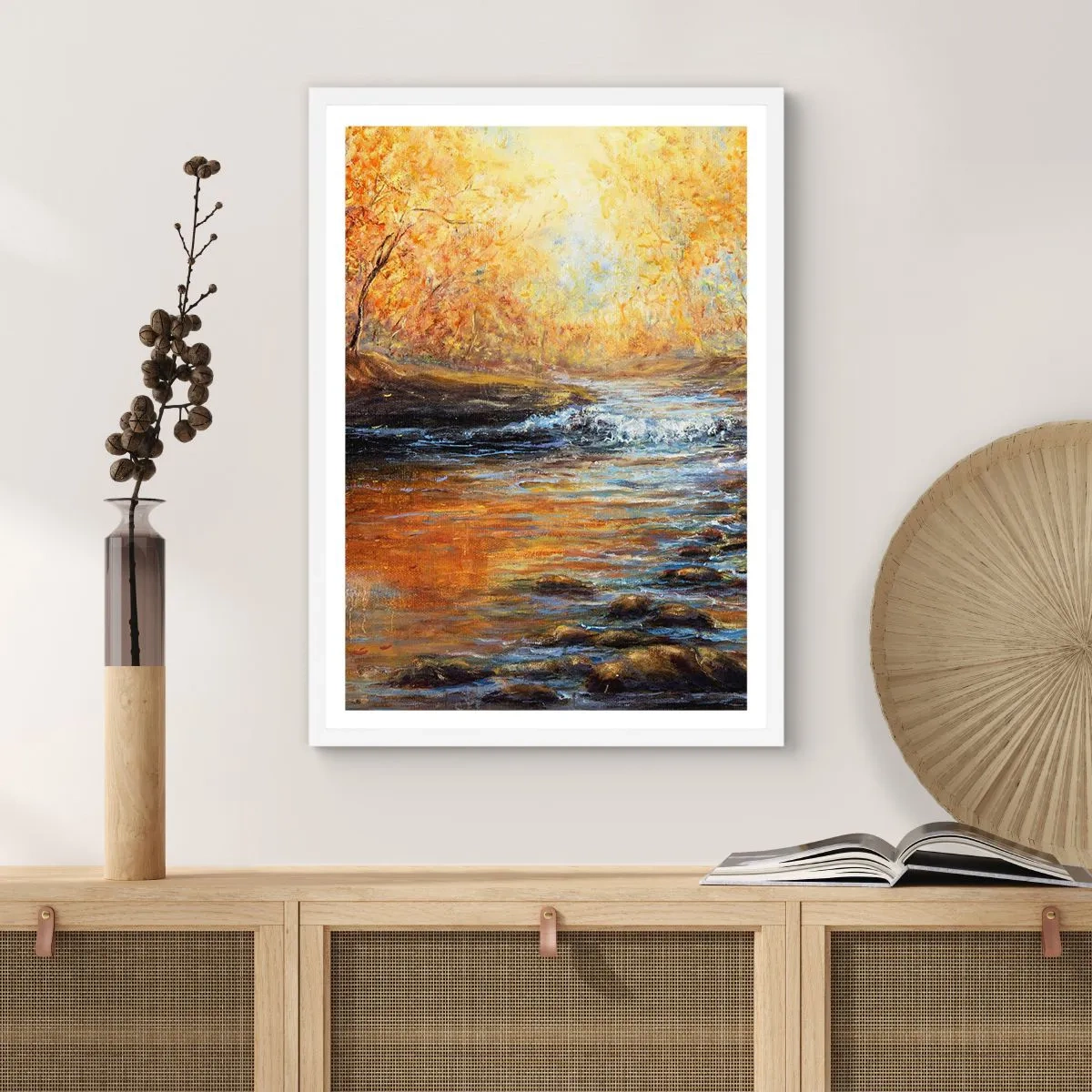 Affisch i vit ram - Gyllene bäck - 70x100 cm