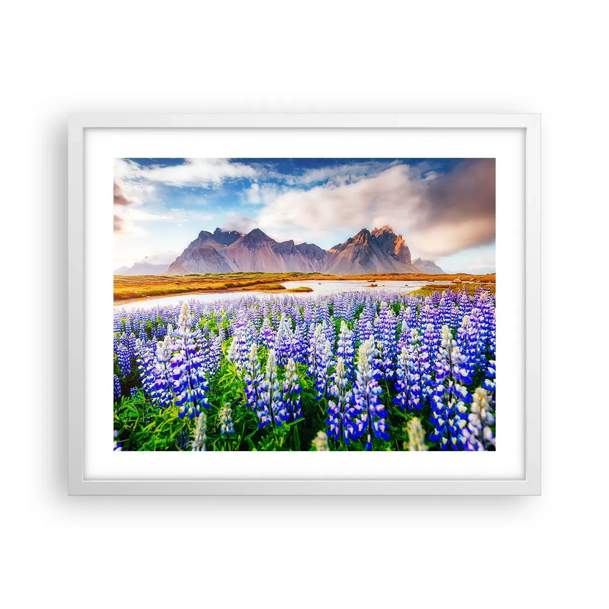 Affisch i vit ram - Styrka och stränghet bredvid mildhet - 50x40 cm