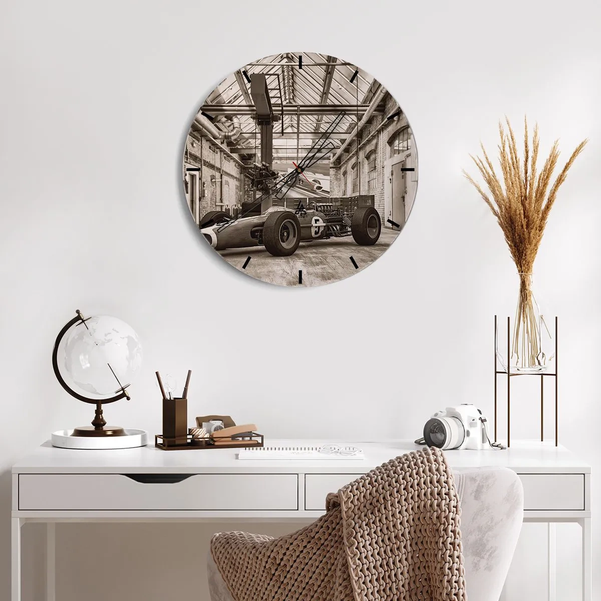 Väggklocka - Klocka på glas - Segrarens vila - 30x30 cm