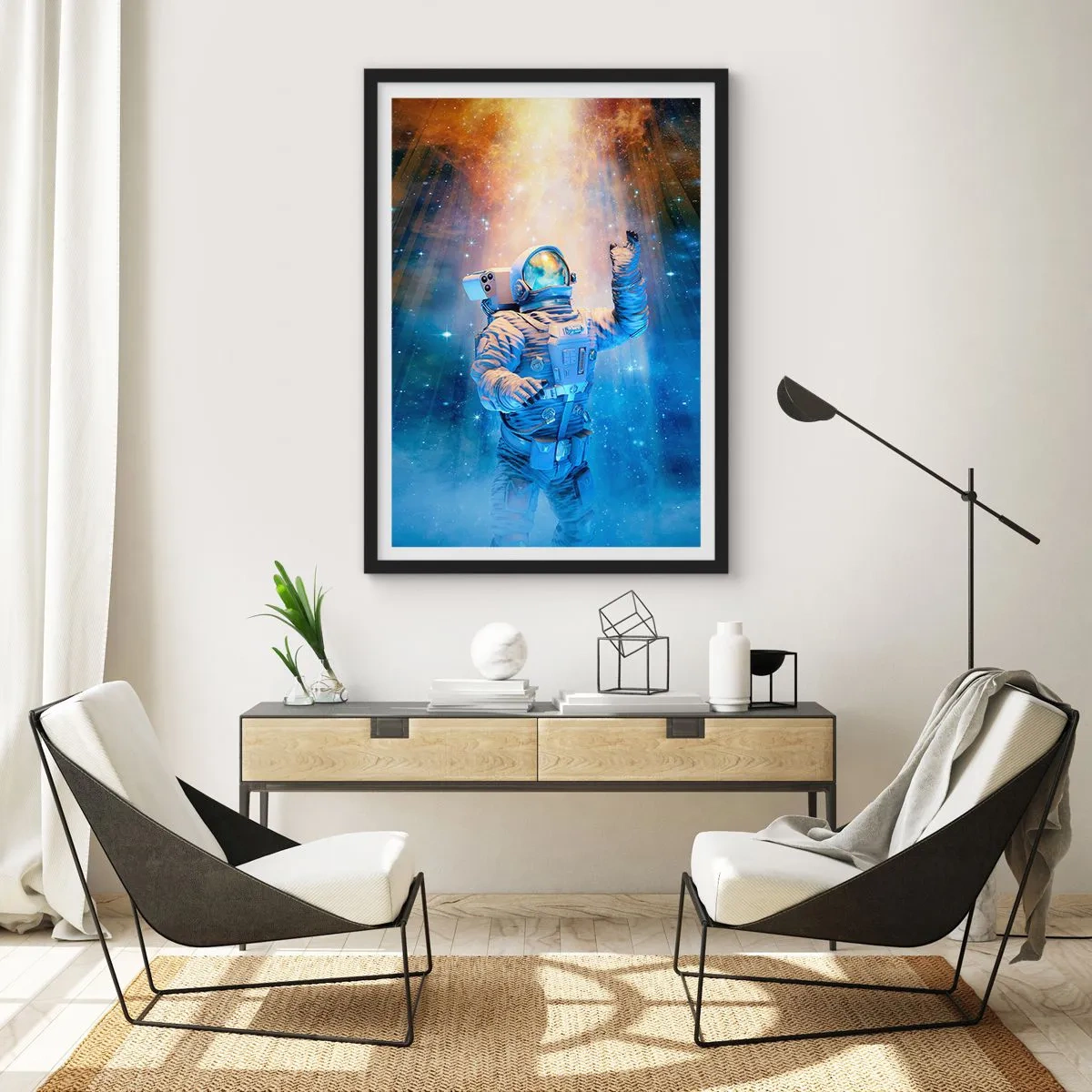 Affisch i svart ram - Astronaut i ljuset av stjärnor och galaxer i rymden - 50x70cm - Äntligen i målet - Modern väggdekoration för vardagsrum och sovrum ARTTOR