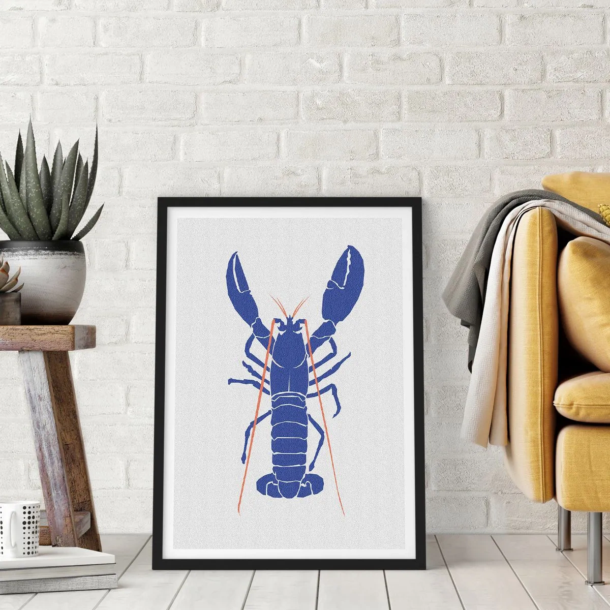 Affisch i svart ram - Högkontrastsrik hummergrafik i minimalistisk stil - 50x70cm - Utsökt hummer i mörkblått - Modern väggdekoration för vardagsrum och sovrum ARTTOR
