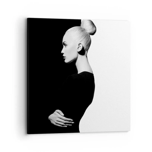 Canvastavla - Bild på duk - Helt enkelt en kvinna - 70x70 cm