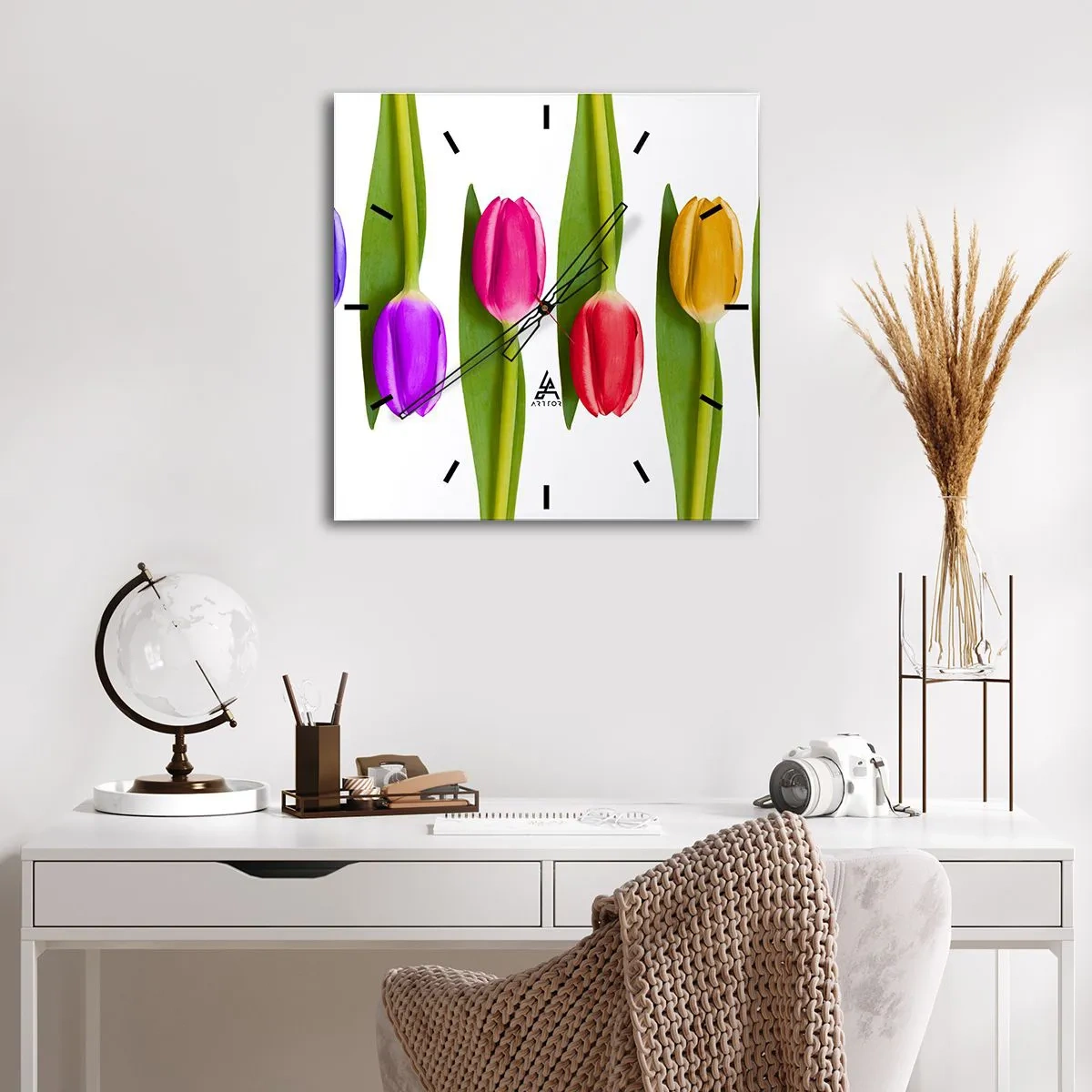 Väggklocka - Klocka på glas - Regnbågskomposition - 30x30 cm